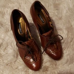 Dolce and Gabbana size 39 booties